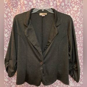 (S20) 1X Hybrid & Co Charcoal Gray Single Button 3/4 Sleeve Knit Blazer
